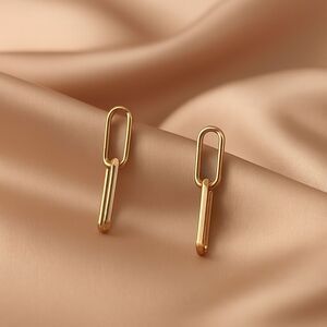 Geometric Gold Link Earrings – Modern Minimalist Statement Fashion Jewelry 0.6"